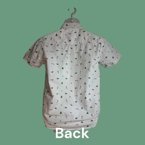 Christmas Holiday Print Short Sleeve Casual Button Down Eight Ave NWOT Small - Picture 3 of 6